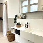 Apartamento Designer In Lage Fuer 6 Gaeste