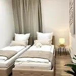 Designer In Lage Fuer 6 Gaeste * Karlsruhe