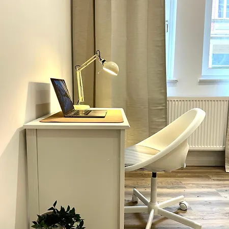 Designer In Lage Fuer 6 Gaeste Apartamento *