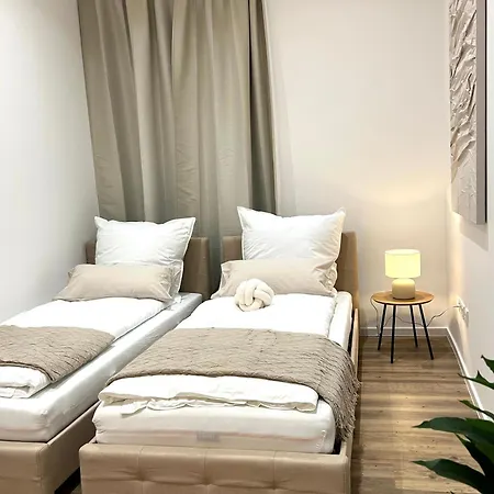 Designer In Lage Fuer 6 Gaeste * Karlsruhe