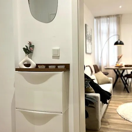 Designer In Lage Fuer 6 Gaeste Karlsruhe