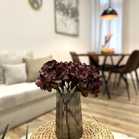 Designer In Lage Fuer 6 Gaeste Karlsruhe