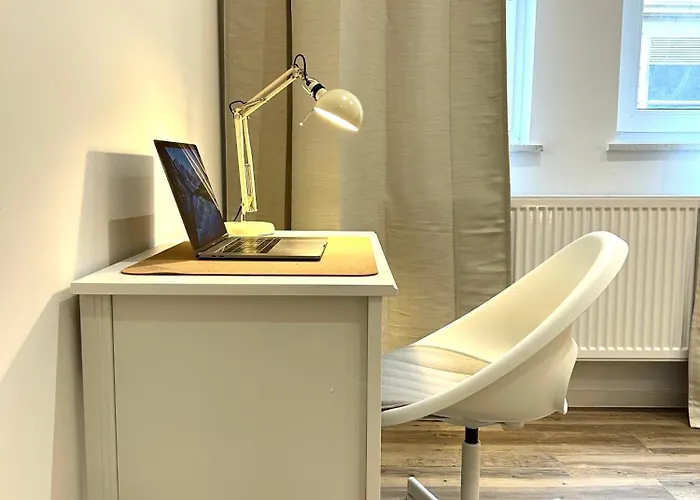 Designer In Lage Fuer 6 Gaeste Apartamento *