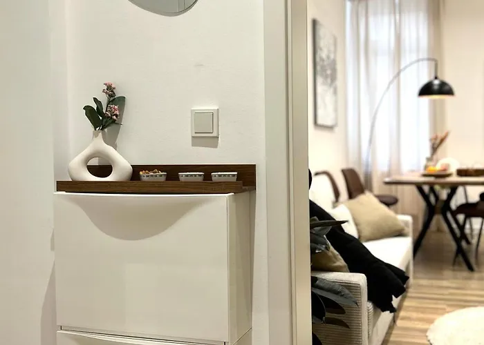 Designer In Lage Fuer 6 Gaeste Karlsruhe